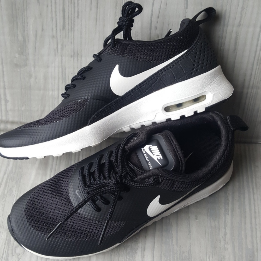 Nike | Air Max Thea